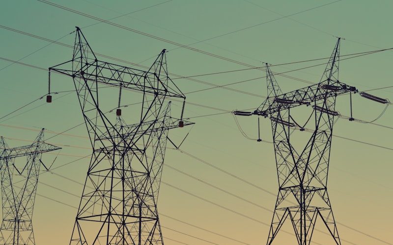 Elektronik Devrelerde Gerilim Regülasyonu